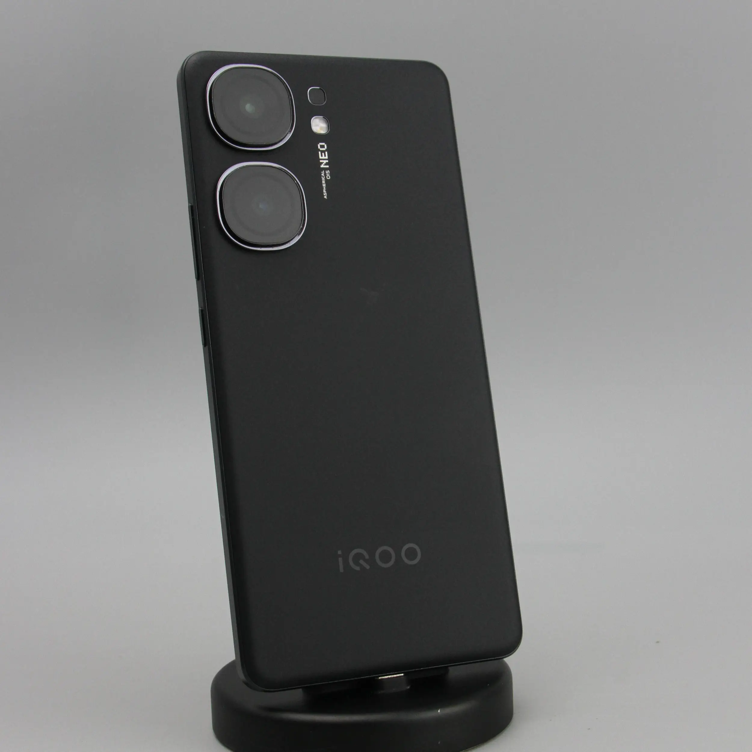 Vivo iQOO Neo 9 Pro БУ 16/512GB Black - купить по лучшей цене в