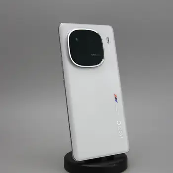vivo iQOO 12 Pro 16GB/512GB White (BMW M branding) (V2329A) (CN)