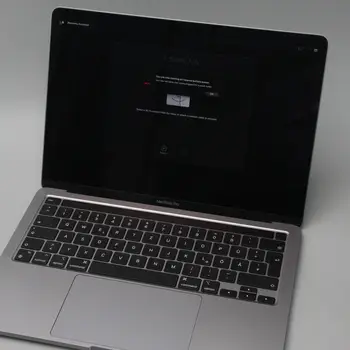 Ноутбук Apple MacBook Pro 13" M1 Late 2020 8GB/256GB Space Gray  (MYD82) (Global)