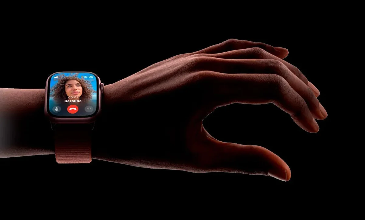 Смарт-годинник Apple Watch Series 9 GPS + Cellular 41mm Silver S. Steel Case w. Storm Blue Sport Band - S/M (MRJ23) — фото 2