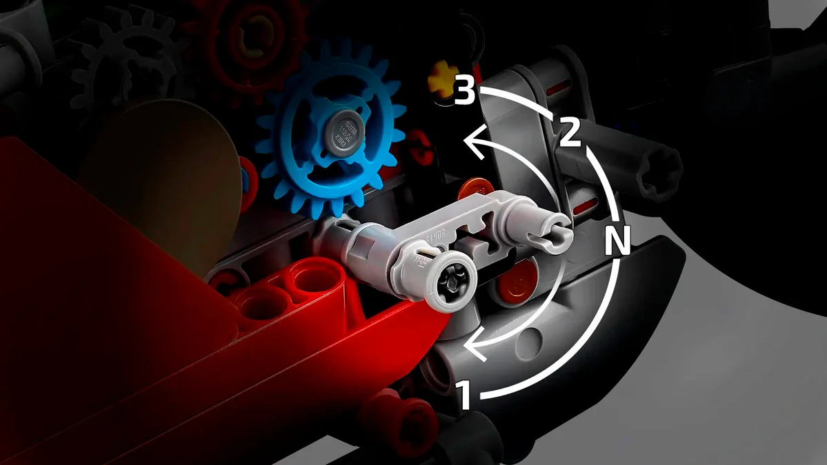 Конструктор LEGO Technic Ducati Panigale V4 S Motorcycle (42202) — фото 3