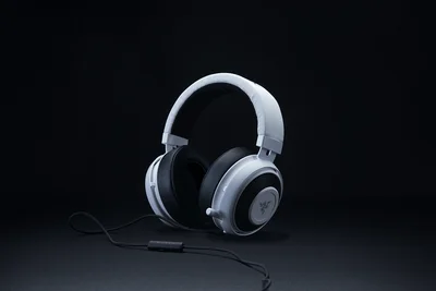 Наушники с микрофоном Razer Kraken Pro V2 White (RZ04-02050200