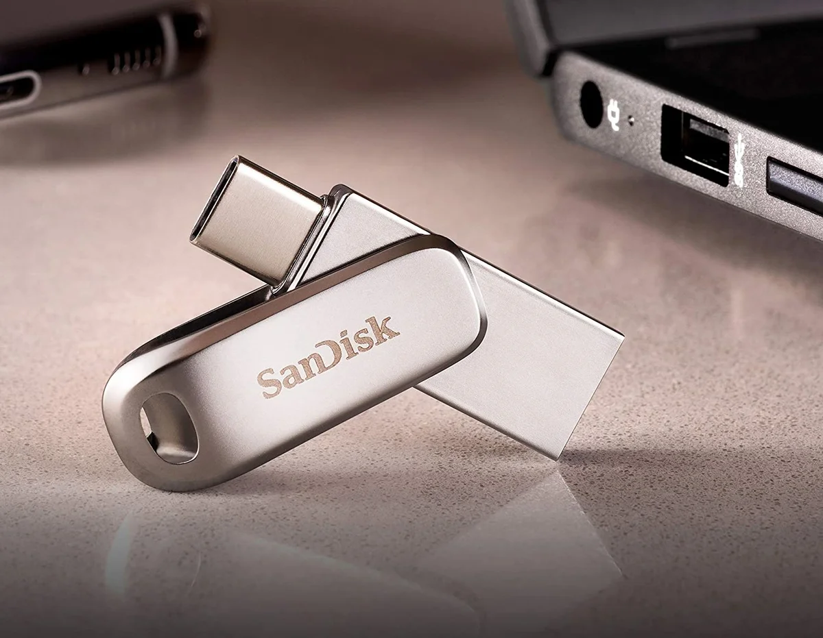 Флеш-накопичувач SanDisk 32 GB Ultra Dual Drive Luxe (SDDDC4-032G-G46) — фото 1