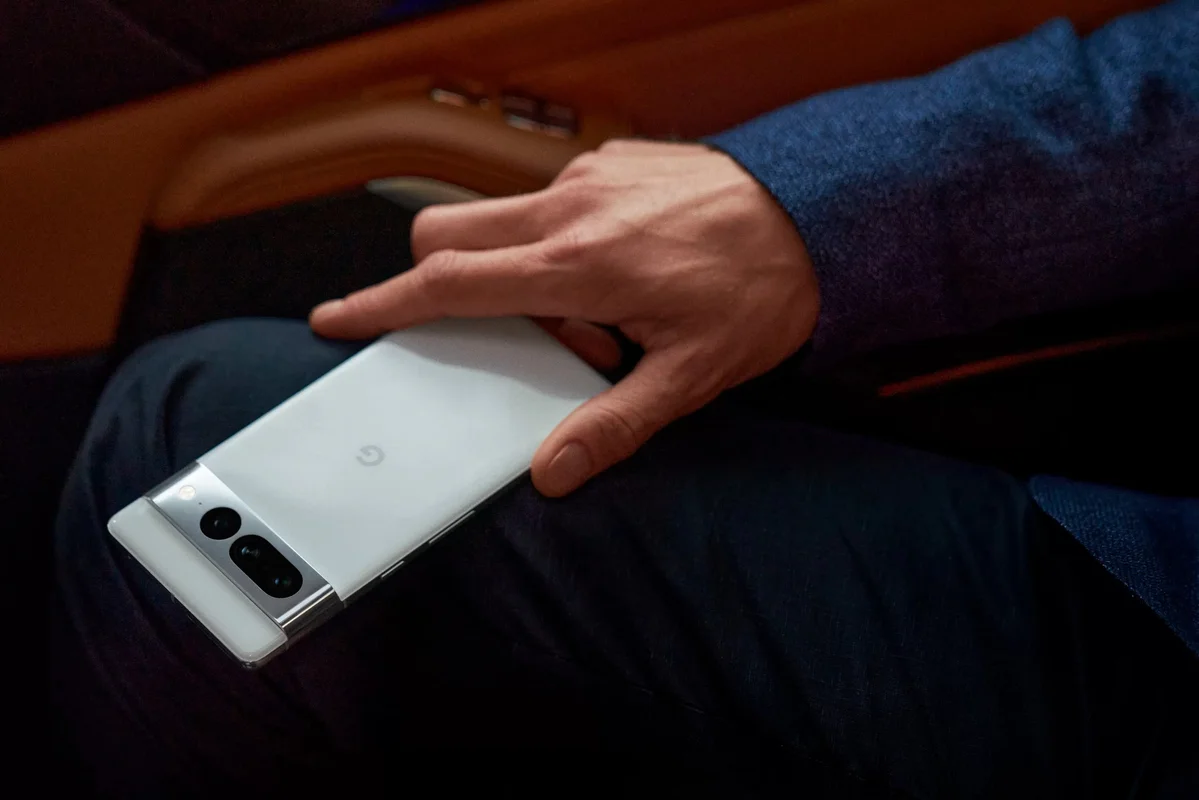 Смартфон Google Pixel 7 Pro 12/128GB Hazel (Global Version) — фото 7