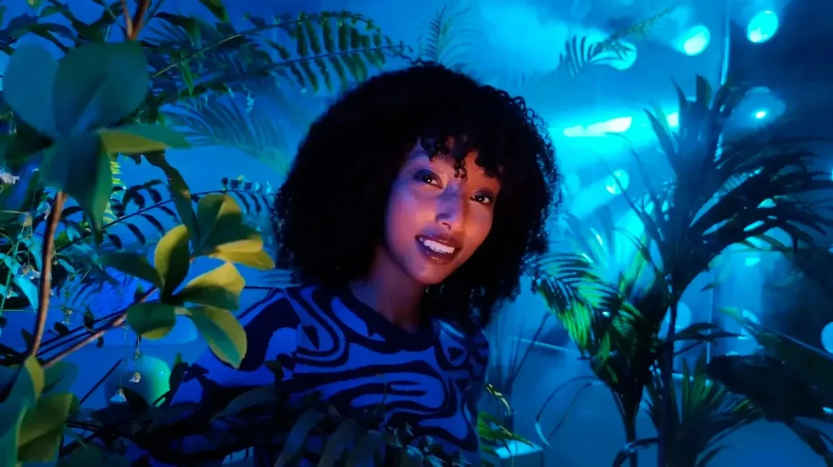 Смартфон OPPO Reno8 5G 8/256GB Shimmer Gold (Global Version) — фото 2