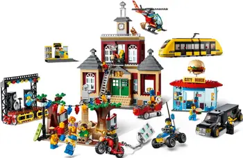 Конструктор LEGO City Main Square (60271)