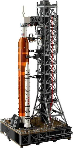 Конструктор LEGO Icons NASA Artemis Space Launch System (10341
