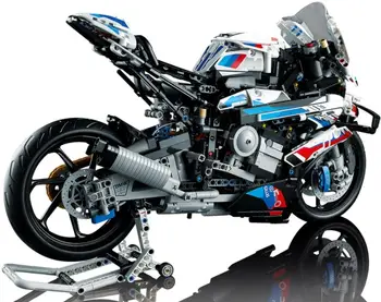Конструктор LEGO Technic BMW M 1000 RR (42130)