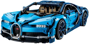Конструктор LEGO Technic Bugatti Chiron (42083)